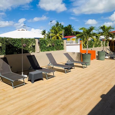 Evasion En Plein Coeur De La Ville T2 Jacuzzis Sauna Et Piscine Au Centre De Port-Louis Esterno foto
